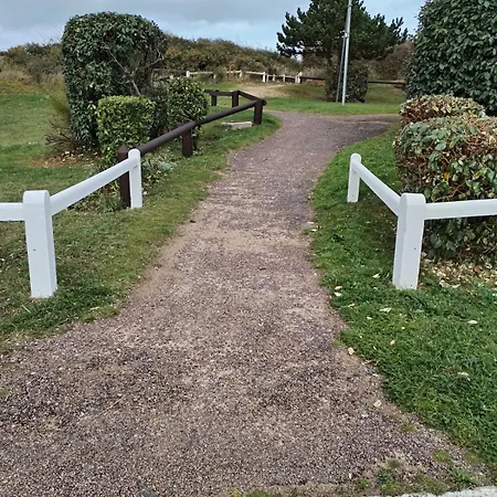 Apartment Au Bord De *