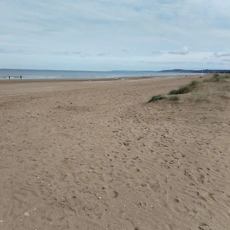 Au Bord De Merville-Franceville-Plage